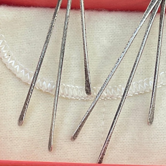 James Avery Hammered crescent dangle earrings - Picture 5 of 10